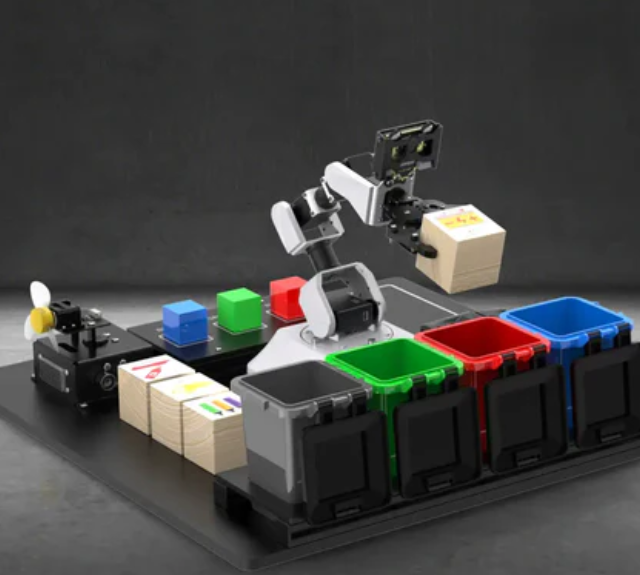 교육 시연용 Hiwonder AiArm Vision 로봇 팔 키트는 Scratch 및 Python을 지원합니다.